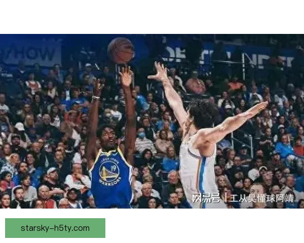 亚历山大冲击纪录雷霆破勇士首胜